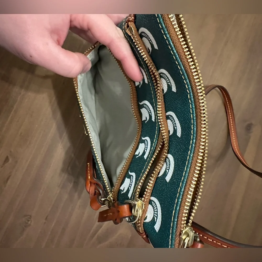 Dooney & Bourke Green and Brown Crossbody Bag - Picture 5 of 8